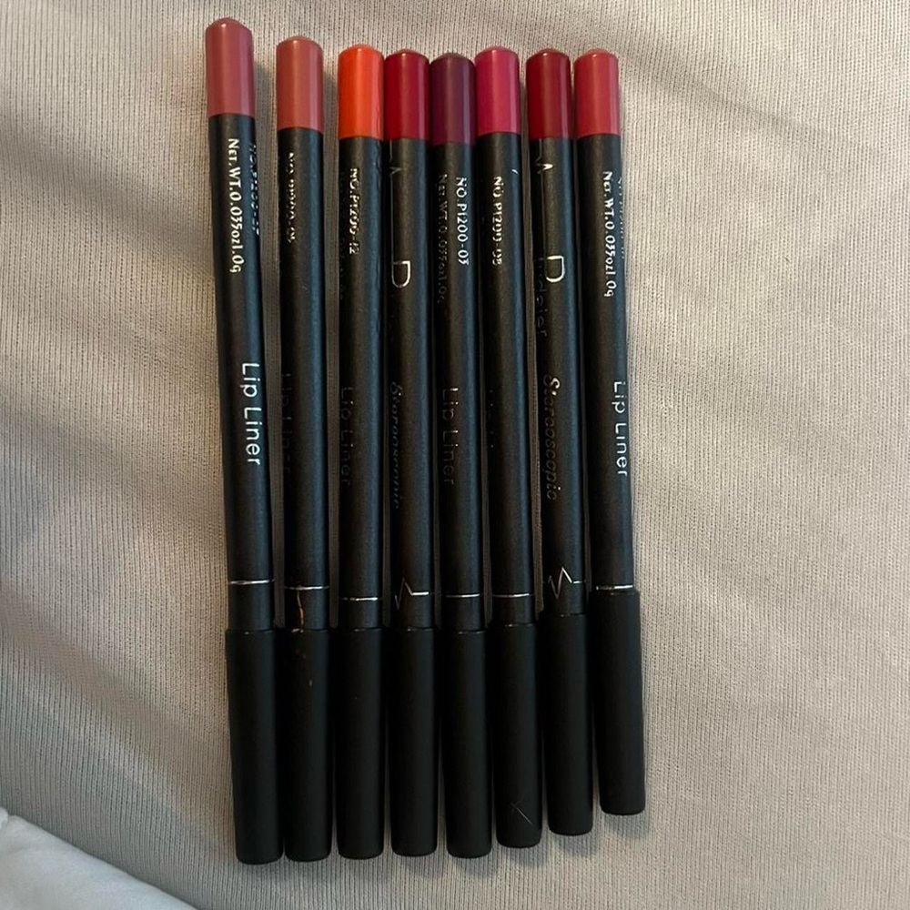 Lip liner